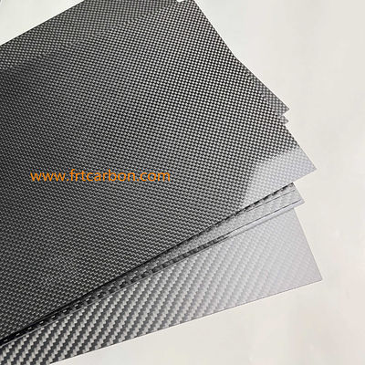 صبغات الكربون 3k Twill الكربون الصفحة المزورة النسيج البسيط Super Shin الكربون